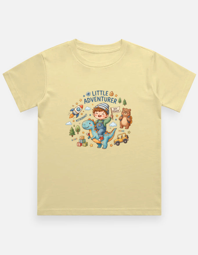 Kids graphic crew-neck T-shirt, beige, front cartoon adventure print.